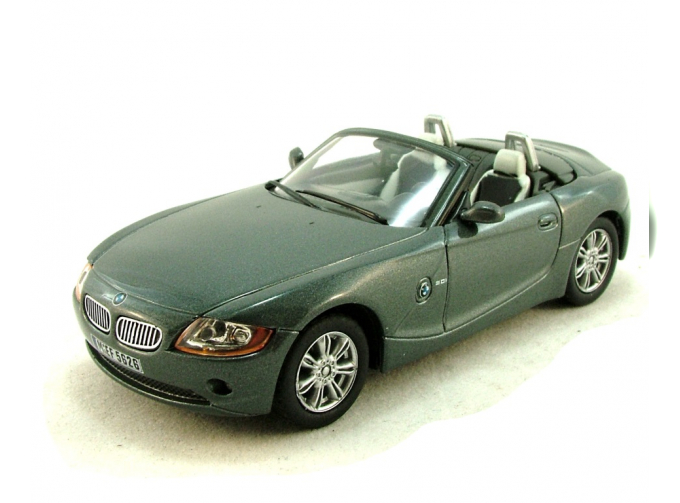 BMW Z4 E85 (2003), серый