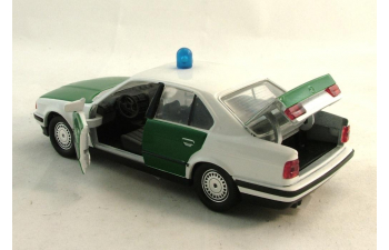 BMW 535i "Polizei", белый с зеленым