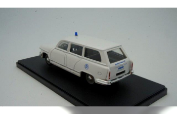 PANHARD PL17 Break Ambulance 1959 White