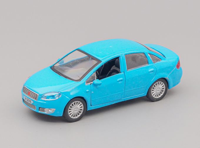FIAT Linea, blue