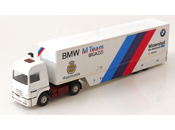 RENAULT R 420 BMW Motorsport DTM race transporter with acessories