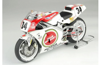 Сборная модель Suzuki RGV500 1993 World Champion Moto 500