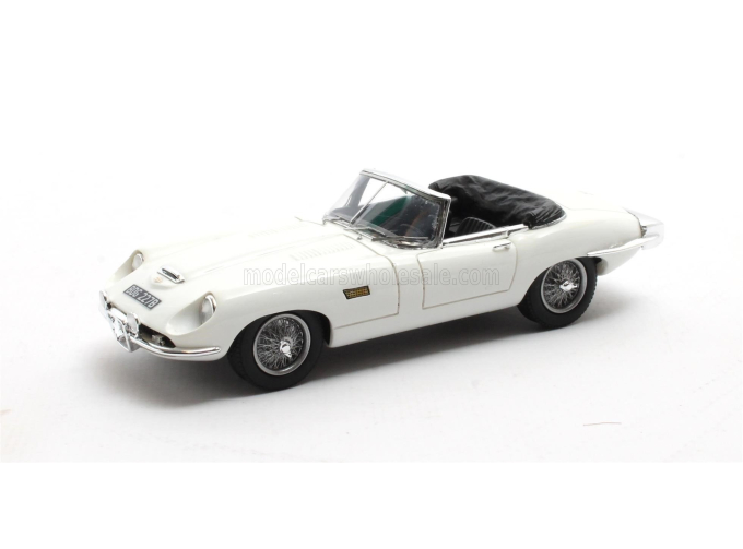 JAGUAR E-type Frua Roadster Open JUST MARRIED с двумя фигурками (1964), white
