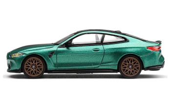 BMW M4 (G82) CS Frozen Isle of Man RHD (2024), green metallic