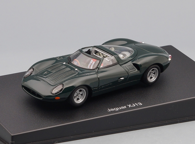 JAGUAR XJ13 (1965), green