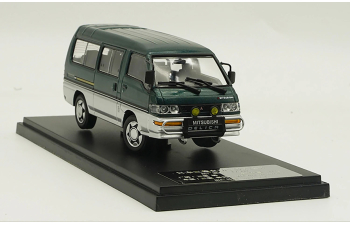 MITSUBISHI Delica Van (1986), green metallic / silver
