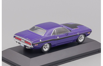 DODGE Challenger R T 440 (1970), purple black