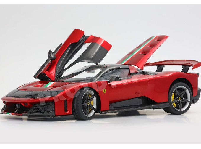 FERRARI F80 (2024) - ITALIAN STRIPES - Carbon Silver Rims - CON VETRINA - WITH SHOWCASE