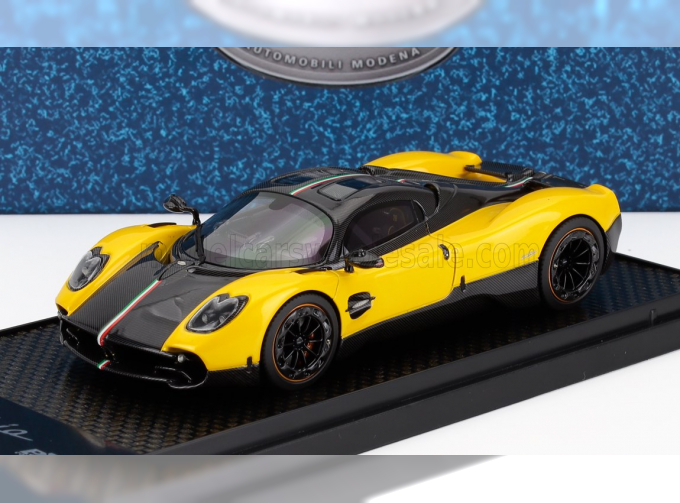 PAGANI Utopia (2022), Yellow Carbon - Giallo Ginevra Carbonio