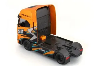 IVECO FIAT S-way 570 Tractor Truck 2-assi (2021), orange