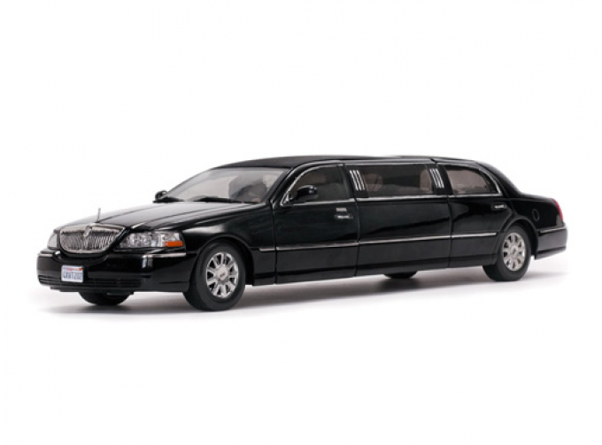 Lincoln Town Car Limousine 2003 черный