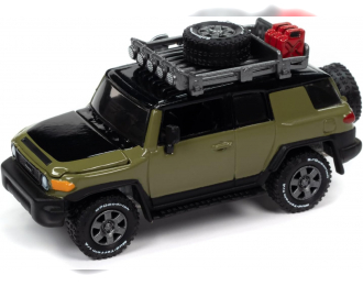 TOYOTA FJ Cruiser (2007), green