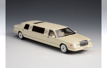 LINCOLN Towncar Limousine 1997, White