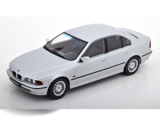 BMW 530d E39 Saloon (1995), silver