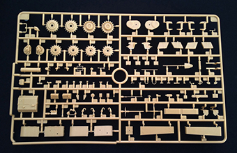 Сборная модель Skoda LT Vz35 & R-2 Tank (2 in 1) Eastern European Axis forces
