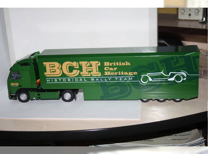 VOLVO FH12 British Car Heritage, green