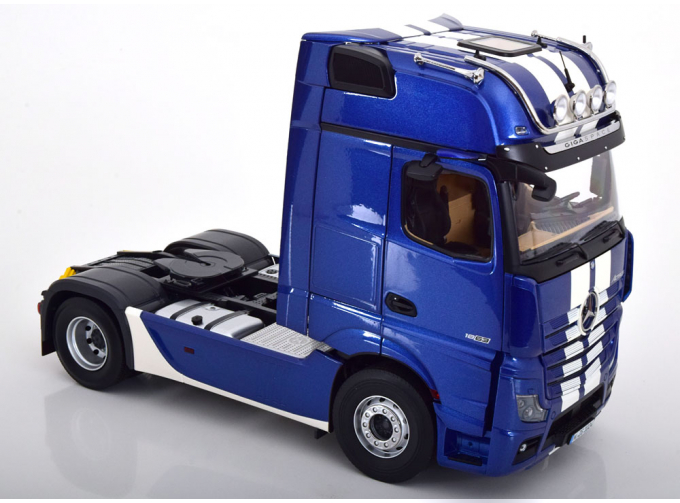 MERCEDES-BENZ Actros 2 1863 Gigaspace 4x2 Mirrorcam Tractor Truck 2-assi with illumination (2018), blue metallic white