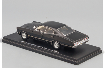 CHEVROLET Impala 4-doors Sport Sedan (1967), black