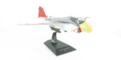 Grumman A-6E Intruder (États-Unis), серия Avions de Combat à Réaction 63, бело-серый