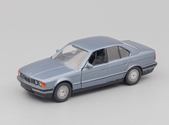 BMW 535i Limousine E34 (1989), grey