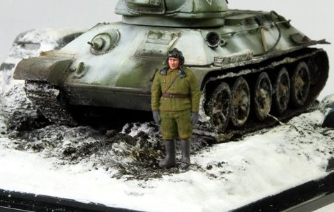 Танкист времен ВОВ в зимней форме