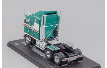 KENWORTH K100 Aerodyne towing vehicle (1976), greenmetallic white