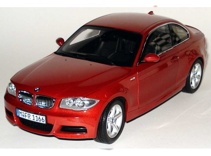 BMW 1er Coupe E82 (2007), sedona red met.