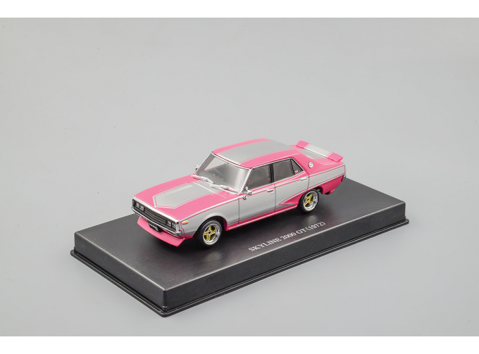 NISSAN Skyline 2000 GT Custom Style (1972), silver / pink