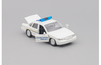 FORD Crown Victoria Charleston Police, white