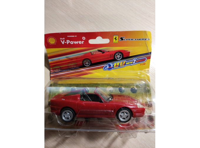 FERRARI SuperAmerica, red