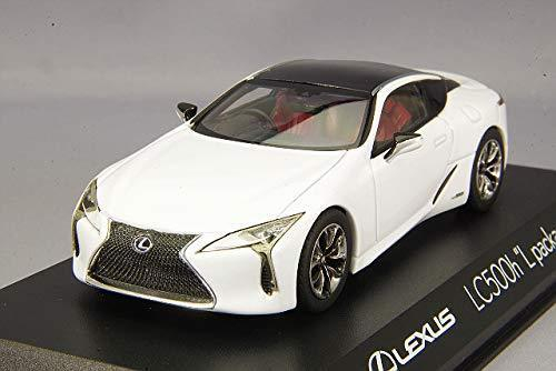 Lexus LC500h (white)
