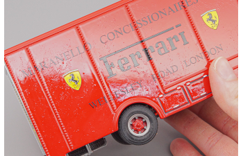 (Уценка!) FORD C-Type Truck F1 Ferrari Car Transporter Uk Maranello Concessionaries Ltd, red