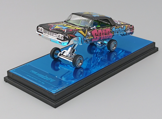CHEVROLET Impala Convertible LowRider (1964), black & graffiti
