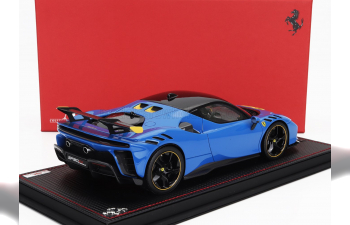 FERRARI Sf90 Xx Stradale (2024) - Con Vetrina - With Showcase, Azzurro Dino - Blue Yellow Black