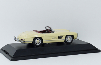 MERCEDES-BENZ 300 SL Roadster, beige