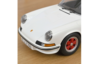 PORSCHE 911 Carrera RS 2.7 (1973) Grand Prix White/Red
