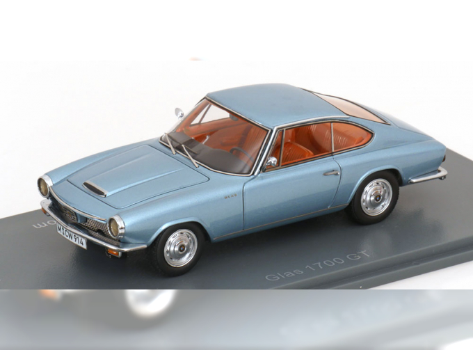 GLAS 1700 GT, light blue-metallic