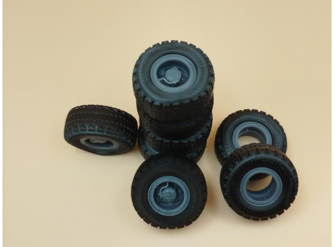 Колеса полуприцепа ЧМЗАП-9990