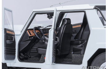 LAMBORGHINI LM002 Pick-up (1986), white