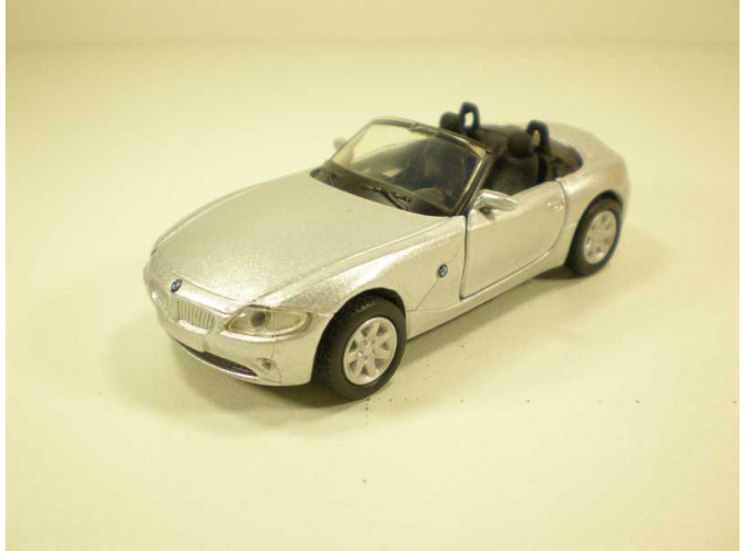 BMW Z4, серебристый