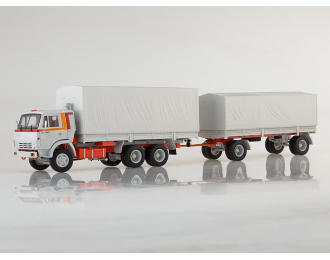 Камский грузовик 53212 с прицепом ГКБ-8350, серый / оранжевый