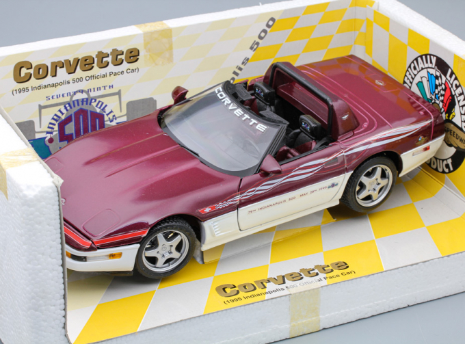 CHEVROLET Corvette 1995 Indianapolis 500 Official Pace Car, purple / white