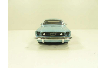 FORD Mustang GT, blue