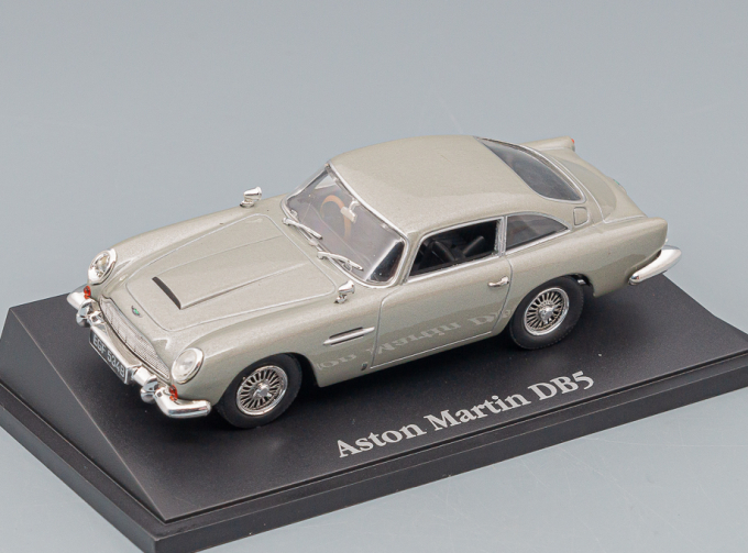 ASTON MARTIN DB5, silver