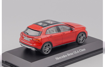 MERCEDES-BENZ GLA-Klasse X156, red