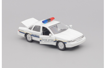 FORD Crown Victoria Olympia Police, white