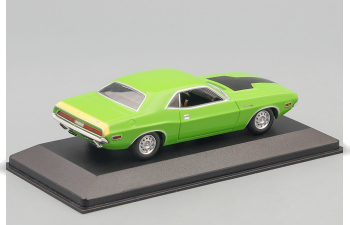 DODGE Challenger R/T (1970), green