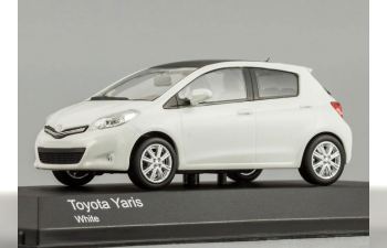 TOYOTA Yaris (2012), white