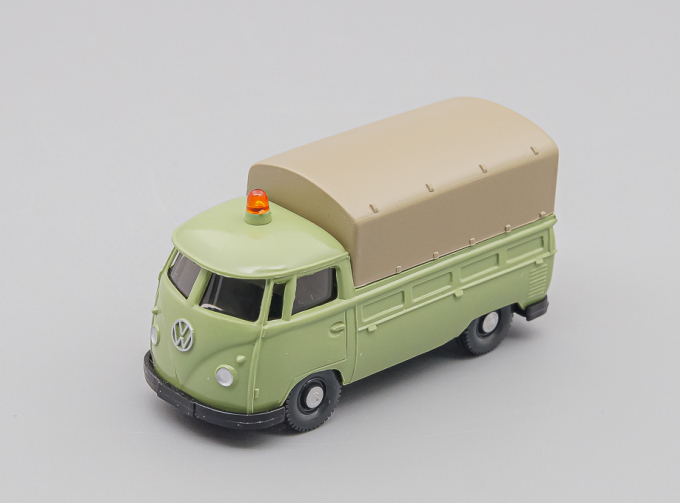 VOLKSWAGEN T1, green