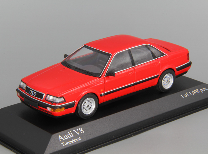 AUDI V8 (1988), red